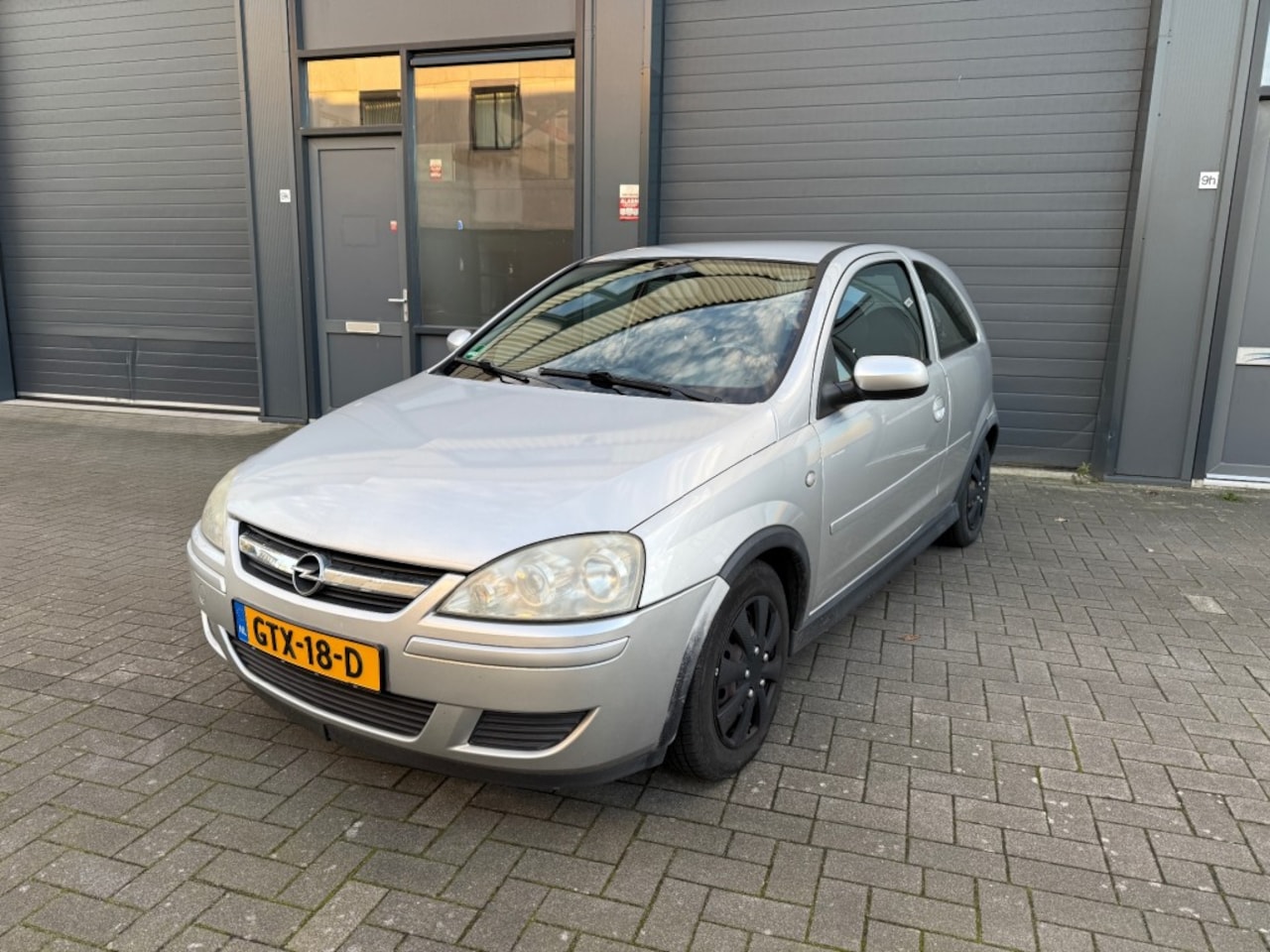 Opel Corsa - 1.2-16V COSMO*AUTOMAAT*CLIMA*Lage Kms* - AutoWereld.nl