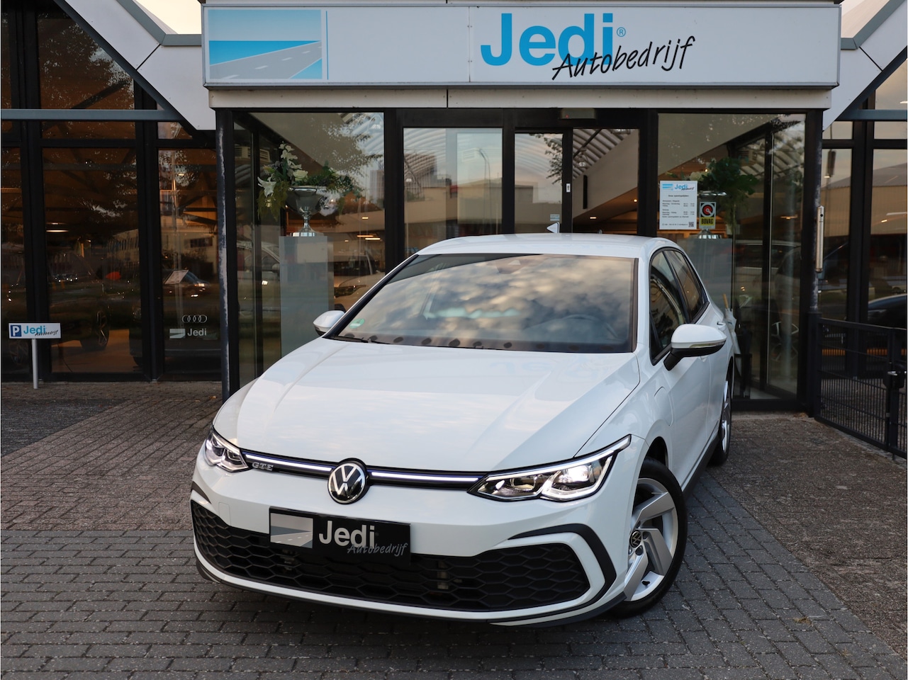 Volkswagen Golf - GTE eHybrid 5drs 1.4 TSI 150kw/204pk DSG6 - AutoWereld.nl