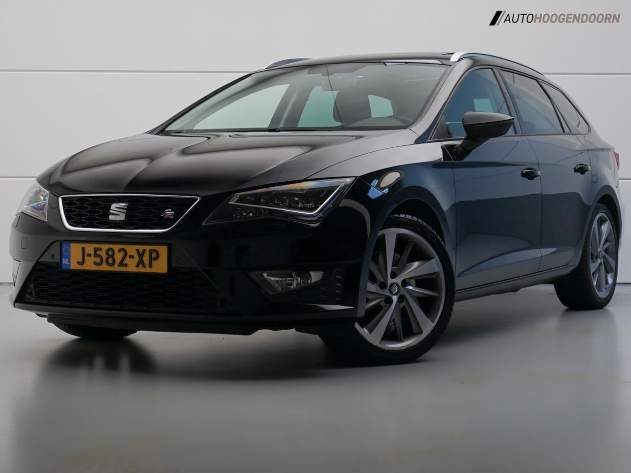 Seat Leon ST - 1.8 TSI FR Connect (APPLE CARPLAY,SCHUIF-PANORAMADAK,LED VERLICHTING,ALCANTARA,STOELVERWAR - AutoWereld.nl