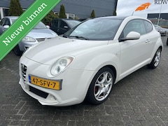 Alfa Romeo MiTo - 1.3 JTDm ECO Limited Edition |Sport | Trekhaak | Xenon | Cruise | Clima | Zuinig |