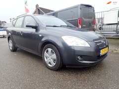 Kia Cee'd Sporty Wagon - lage KM stand bj 2009 1.4 X-pect