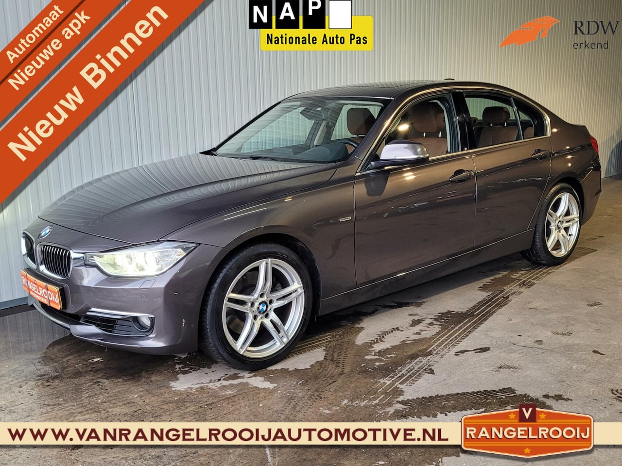 BMW 3-serie - 328i Upgrade Edition 328i Upgrade Edition, aut., xenon, schuifdak, pdc v+a - AutoWereld.nl