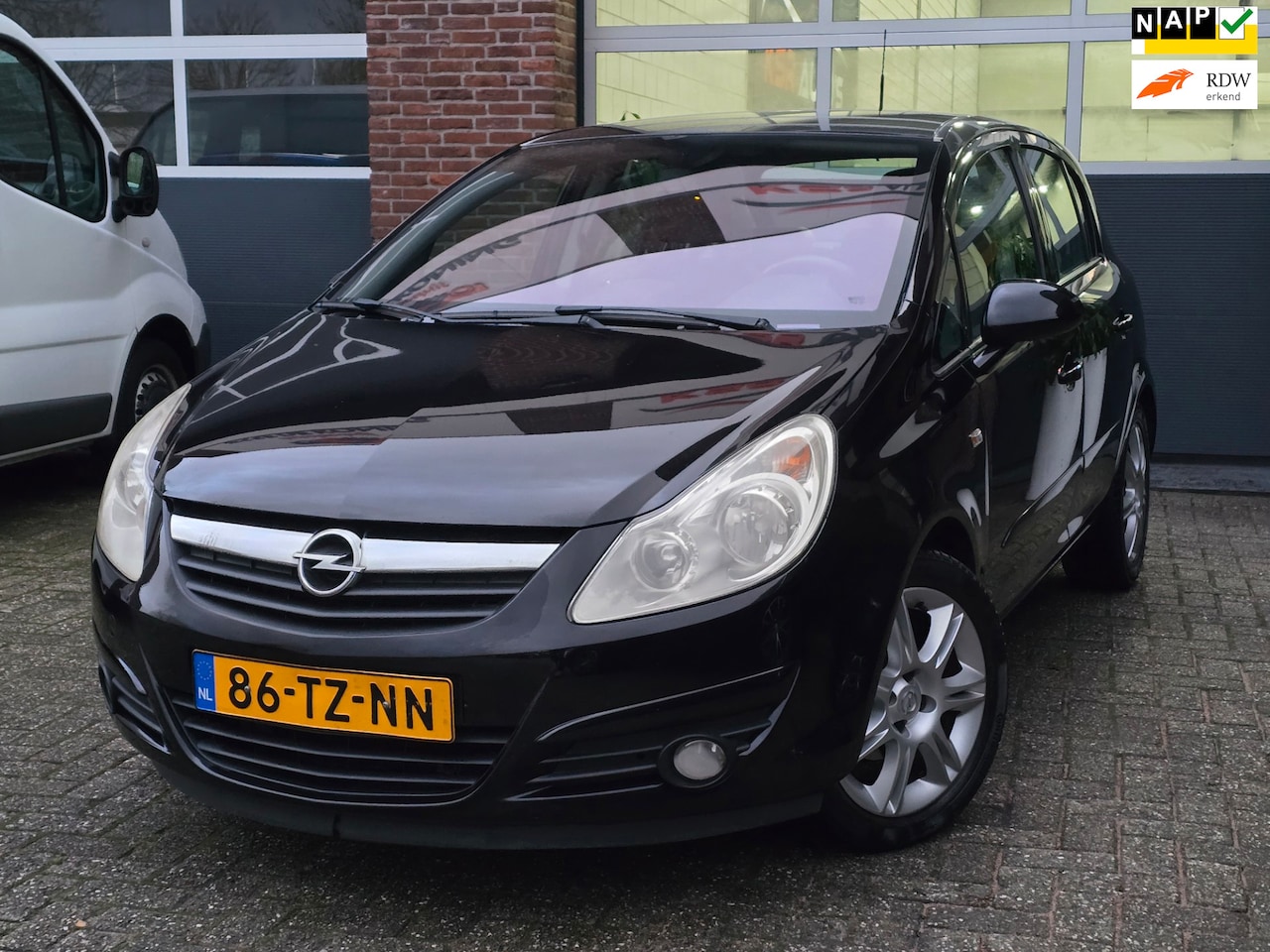 Opel Corsa - 1.4-16V Cosmo Nap |5DR |Fietsendrager |Cruise - AutoWereld.nl