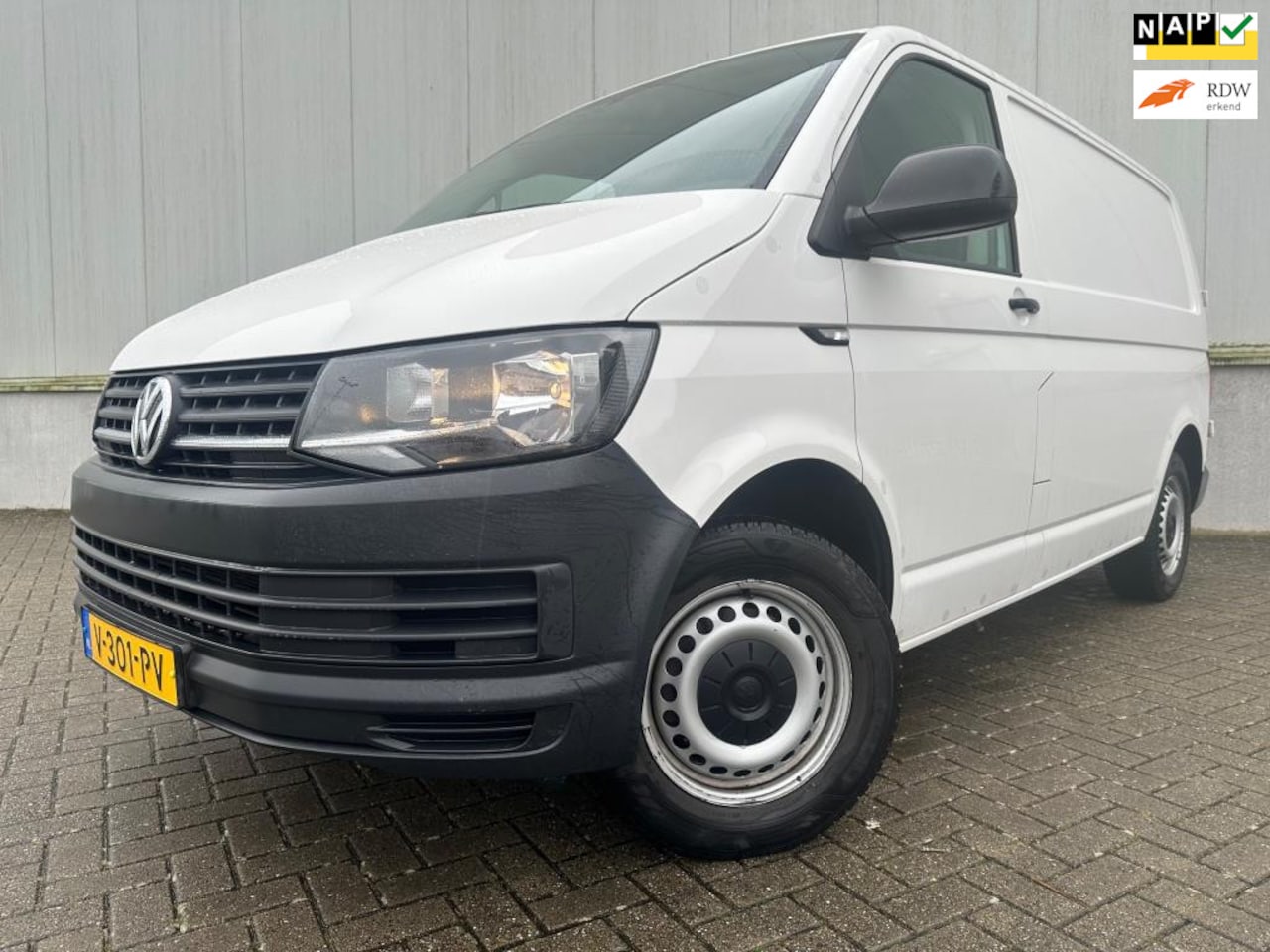 Volkswagen Transporter - 2.0 TDI L1H1 Comfortline 2.0 TDI L1H1 Comfortline, 150pk, Automaat, NL auto... - AutoWereld.nl