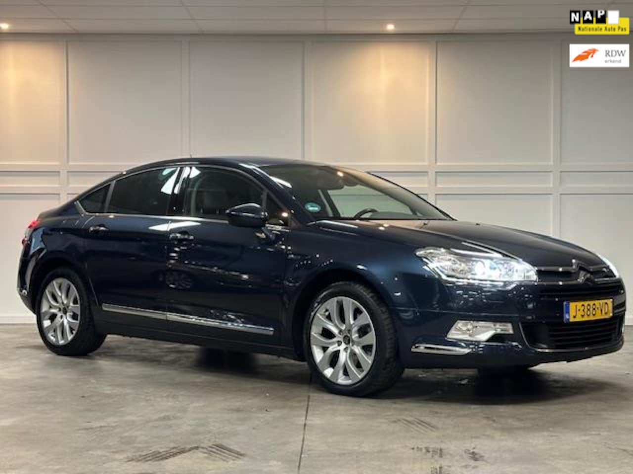 Citroën C5 - 2.0 HDiF Exclusive / 71.416 KM Car Pas en NaP / Leer / Xenon - AutoWereld.nl