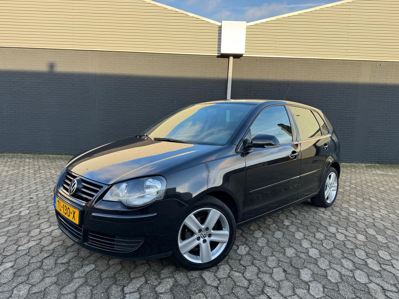 Volkswagen Polo - 1.2-12V Trendline 1.2-12V Trendline, AIRCO, NAP, APK - AutoWereld.nl