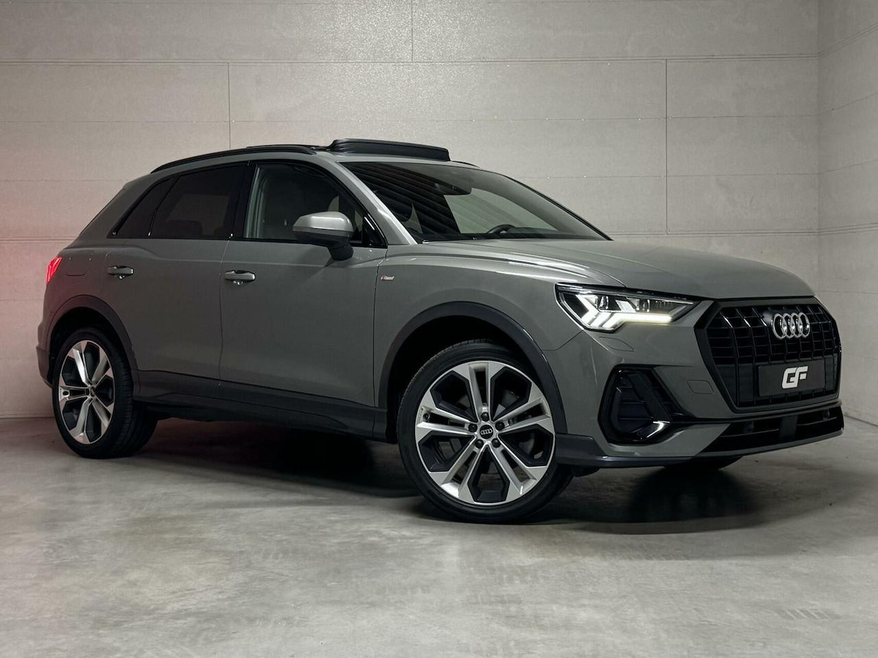 Audi Q3 - 45 TFSI e S-Line BlackEdition Pano Sfeerver Virtual - AutoWereld.nl