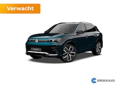 Volkswagen Tiguan - 1.5 eHybrid 272 6DSG R-Line Edition Automaat | R-Line exterieurpakket 'Black Style' | Bekl