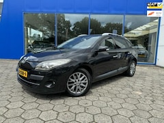 Renault Mégane Estate - 2.0 Privilége Automaat - Schuif/kant.dak - Navi - Trekhaak