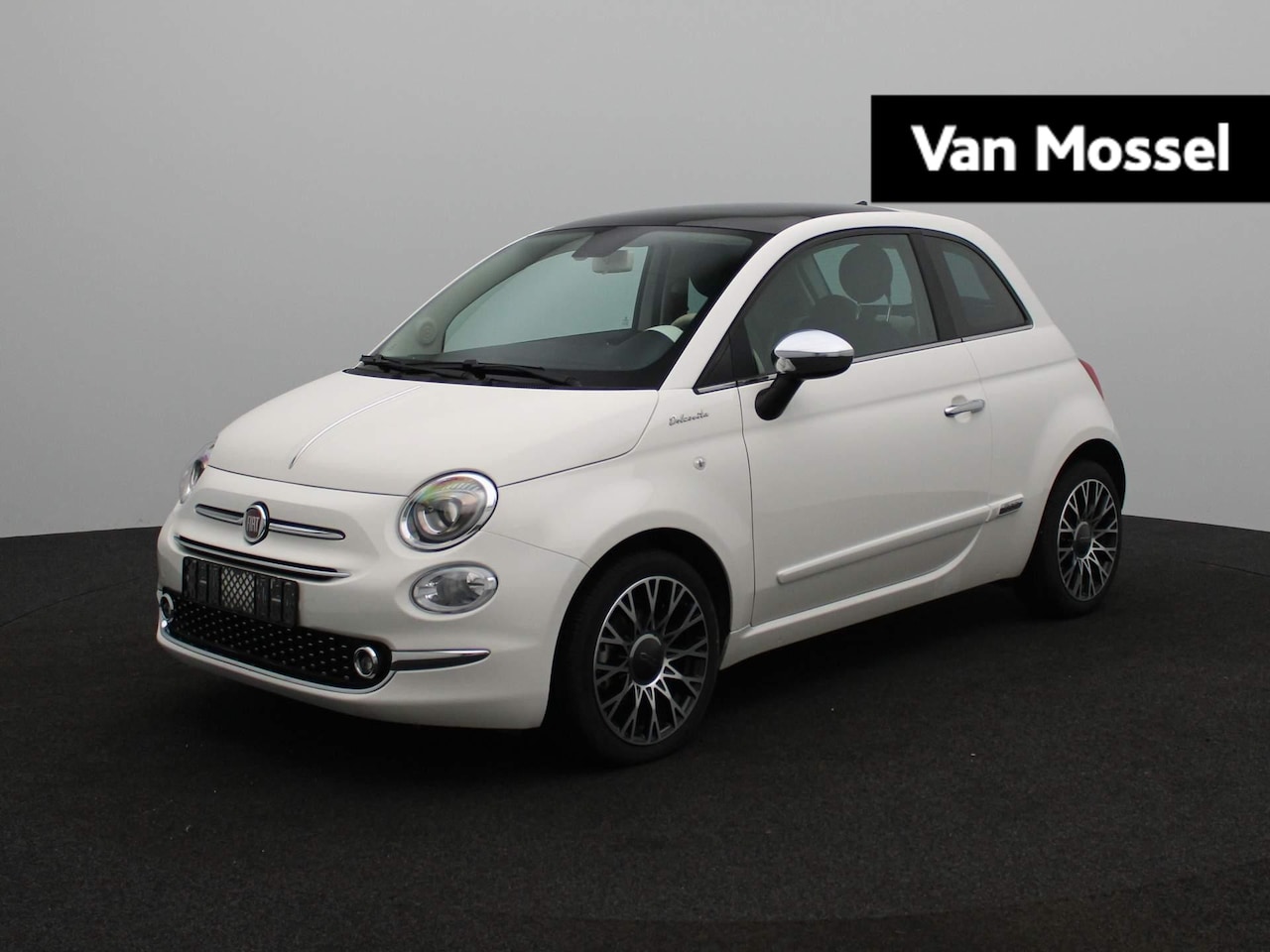 Fiat 500 - 1.0 Hybrid Dolcevita | Panoramadak | Apple CarPlay | Climate Control | Parkeersensoren | 1 - AutoWereld.nl