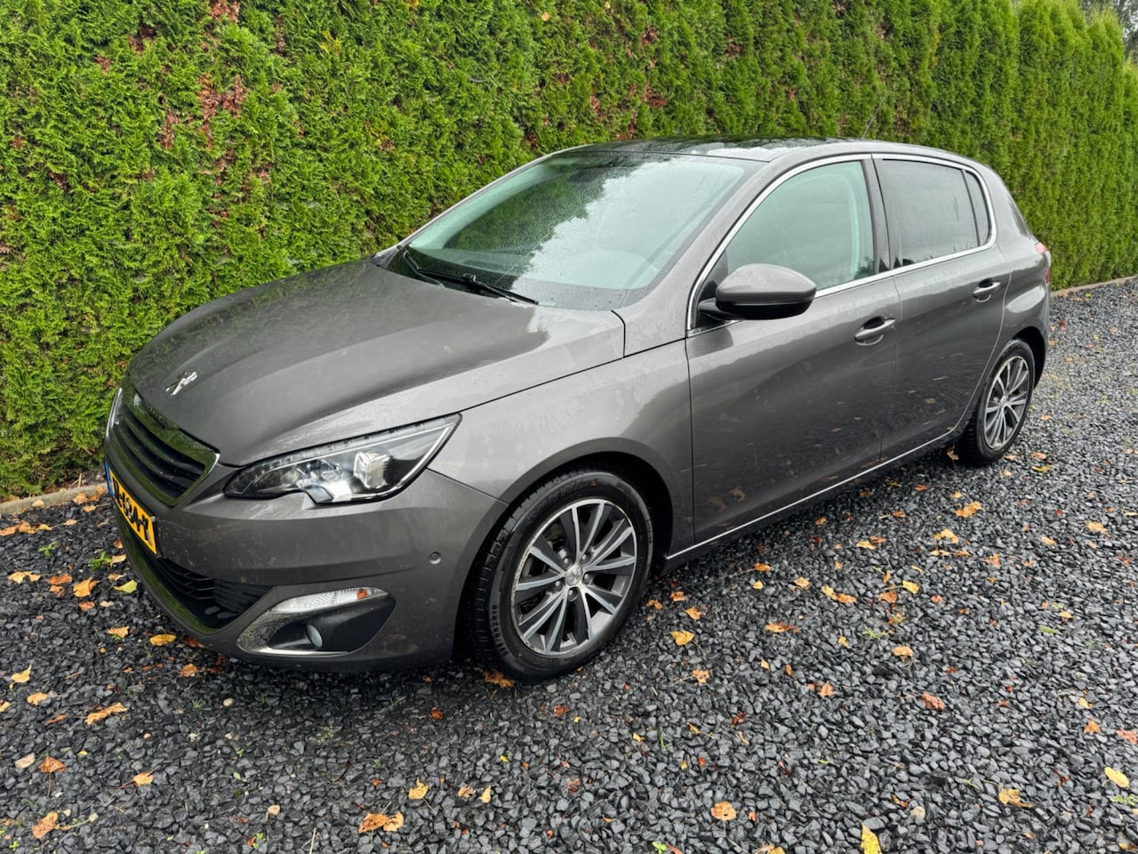 Peugeot 308 - 1.2 E-THP AUTOMAAT CLIMA LEDER NAV PANORAMA - AutoWereld.nl