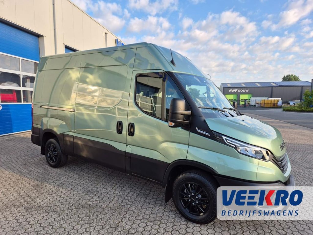 Iveco Daily - 3500Kg 160PK automaat. UIT VOORRAAD LEVERBAAR! BPM VRIJ!!!! - AutoWereld.nl