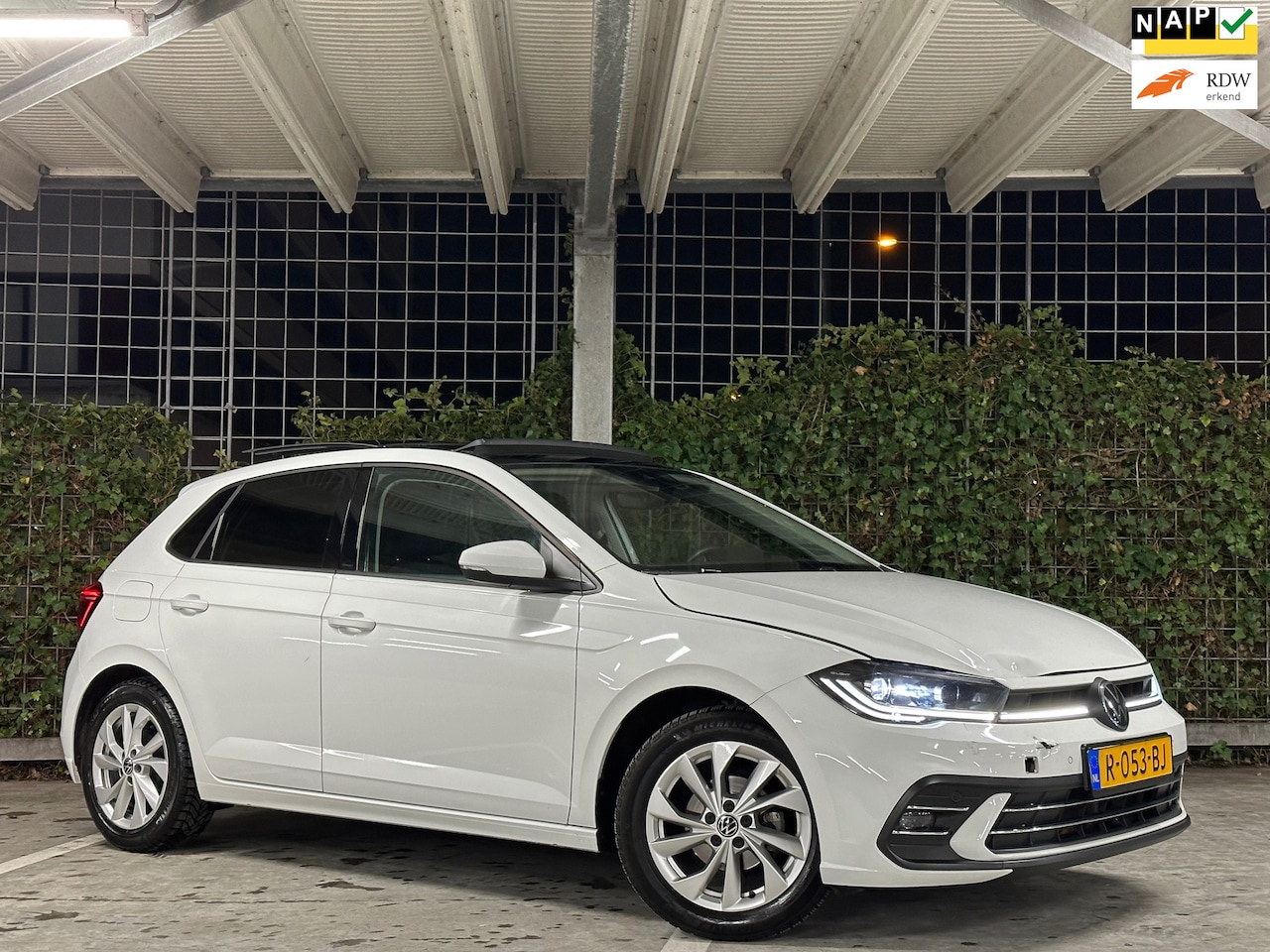 Volkswagen Polo - 1.0 TSI R-Line 1ste Eigenaar/NAP/Panorama/IQ light - AutoWereld.nl