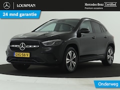 Mercedes-Benz GLA-Klasse - 250 e Face Lift Plug-In Hybride | Trekhaak | Night pakket | 11kW Laden | Dodehoek assisten