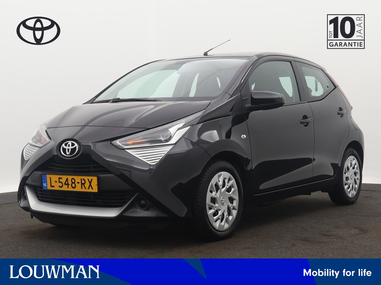 Toyota Aygo - 1.0 VVT-i x-play | Airco | Apple Carplay/Android Auto | - AutoWereld.nl