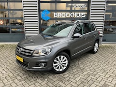 Volkswagen Tiguan - 1.4 TSI 125 pk Sport&Style | Navigatie | Parkeersensoren | Cruise control |