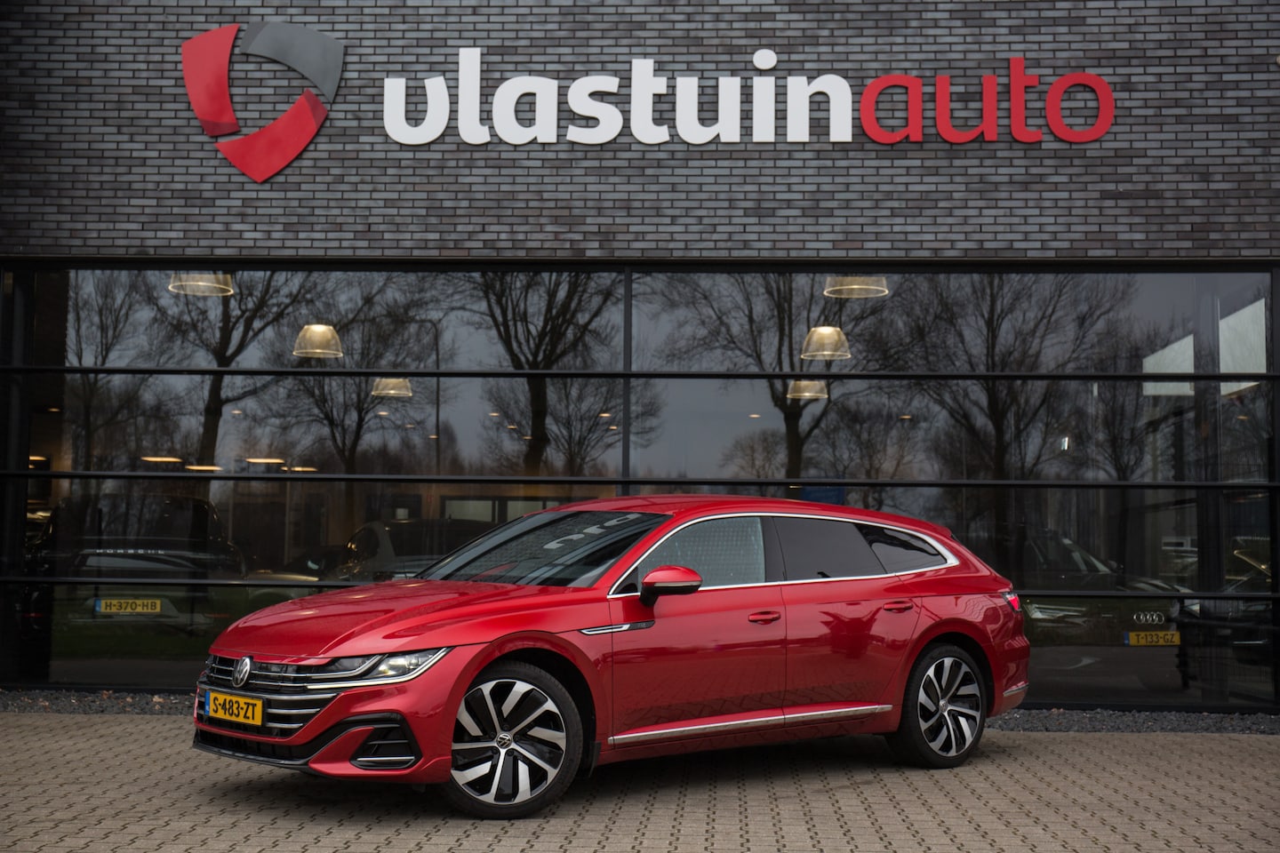 Volkswagen Arteon Shooting Brake - 1.4 TSI eHybrid R-Line Business 1.4 TSI eHybrid R-Line Business+ , Adap. cruise, Virtual cockpit, Trekhaak, - AutoWereld.nl