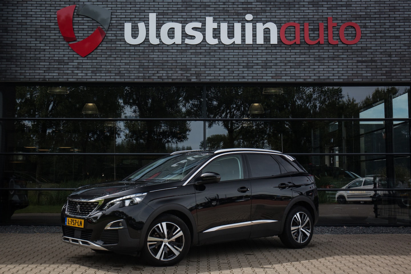 Peugeot 3008 - 1.6 e-THP GT Line 1.6 e-THP GT Line , Cruise, Trekhaak, Led - AutoWereld.nl