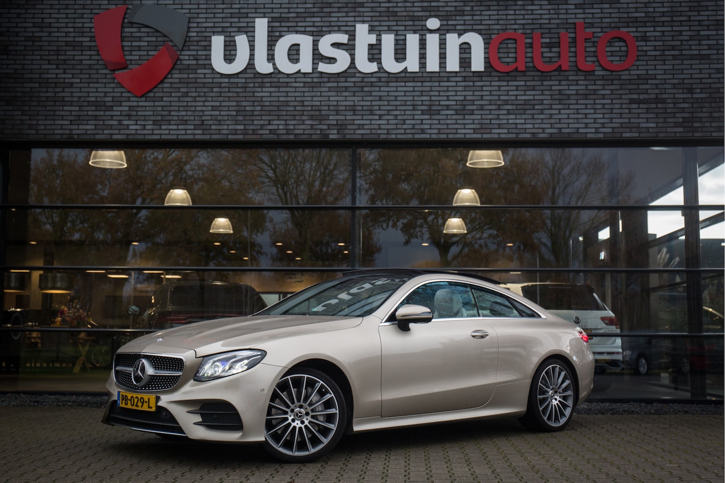 Mercedes-Benz E-klasse Coupé - 400 4MATIC Premium Plus 400 4MATIC Premium Plus , Pano, Adap. Cruise, Designo, Vol! - AutoWereld.nl