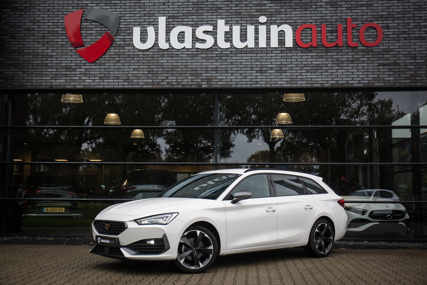 CUPRA Leon Sportstourer - 1.5 eTSI Business Edition Plus 1.5 eTSI Business Edition Plus , Adap. cruise, Virtual cockpit, - AutoWereld.nl