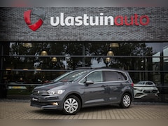 Volkswagen Touran - 1.5 TSI Comfortline Business 7p , Panoramadak, Trekhaak, Achteruitrijcamera,