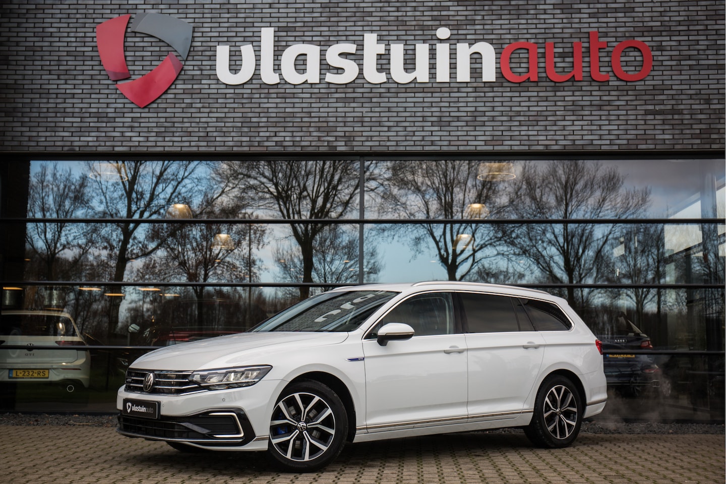 Volkswagen Passat Variant - 1.4 TSI PHEV GTE Business 1.4 TSI PHEV GTE Business , Adap. cruise, Trekhaak, Carplay, - AutoWereld.nl