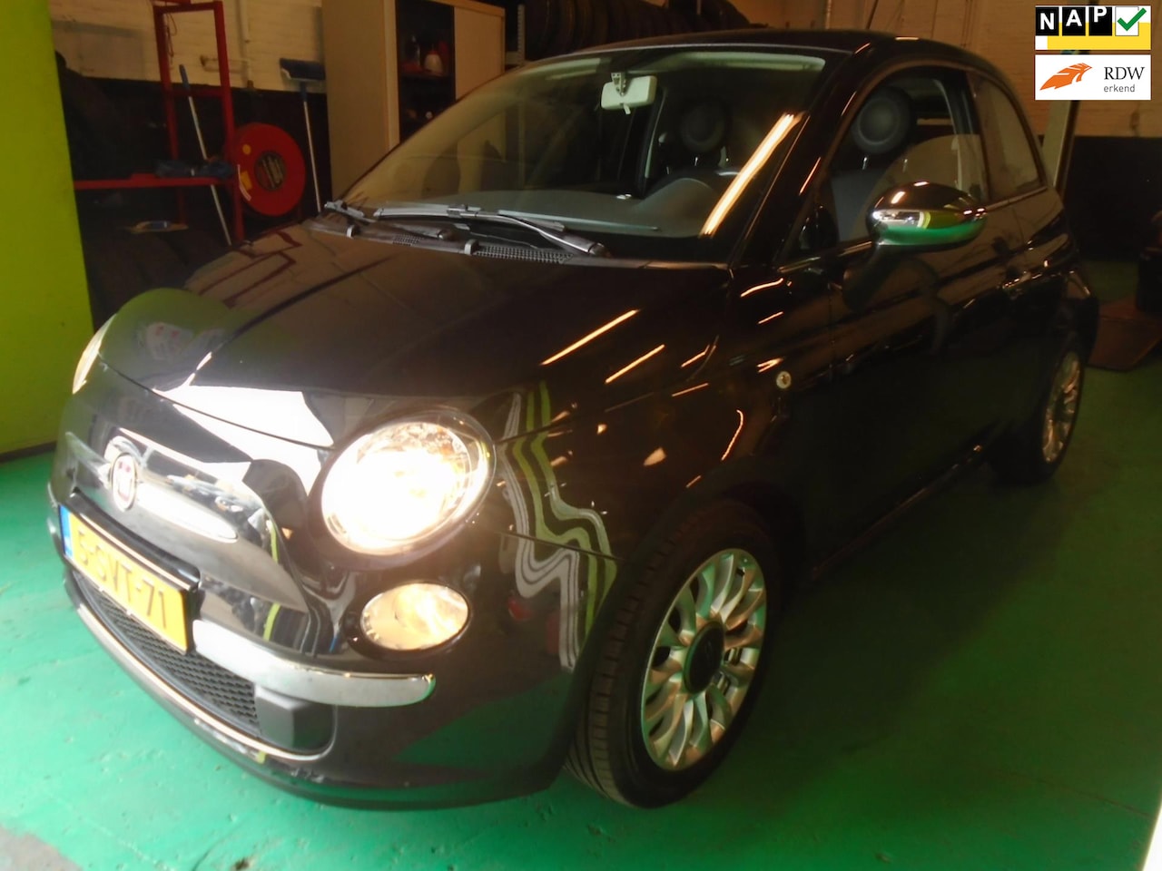 Fiat 500 - 0.9 TwinAir Lounge /NAP / AIRCO/PANORAMADAK - AutoWereld.nl