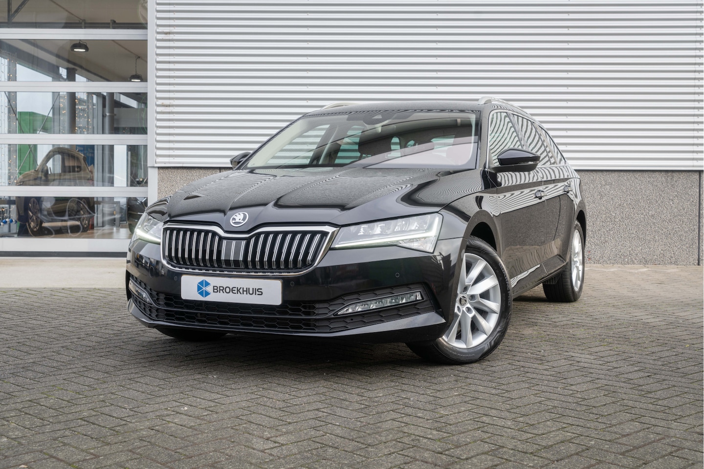 Skoda Superb Combi - 1.5 TSI 150pk DSG ACT Business Edition| Trekhaak| ACC| WInterpakket| - AutoWereld.nl