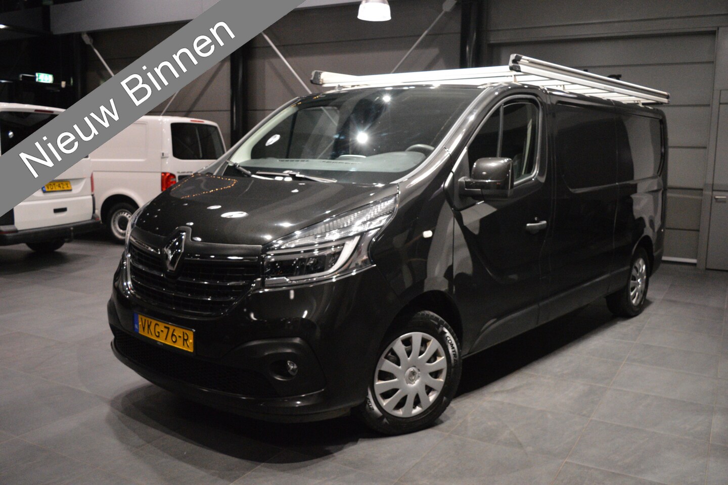 Renault Trafic - 2.0 dCi 120 T29 L2H1 Work navi trekhaak imperial !! - AutoWereld.nl