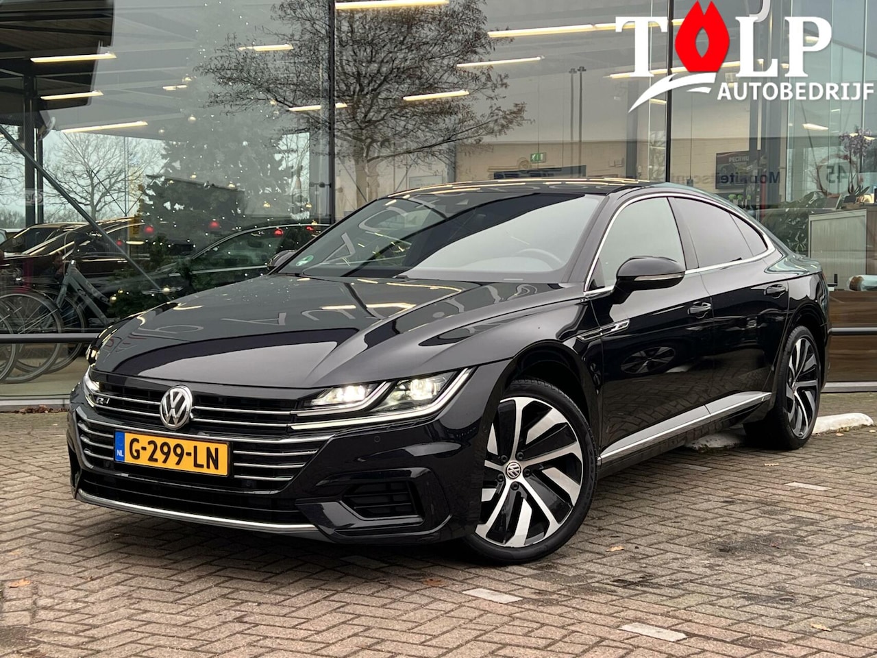 Volkswagen Arteon - 1.5 TSI DSG R-Line Clima Dak Winterpack 19 - AutoWereld.nl