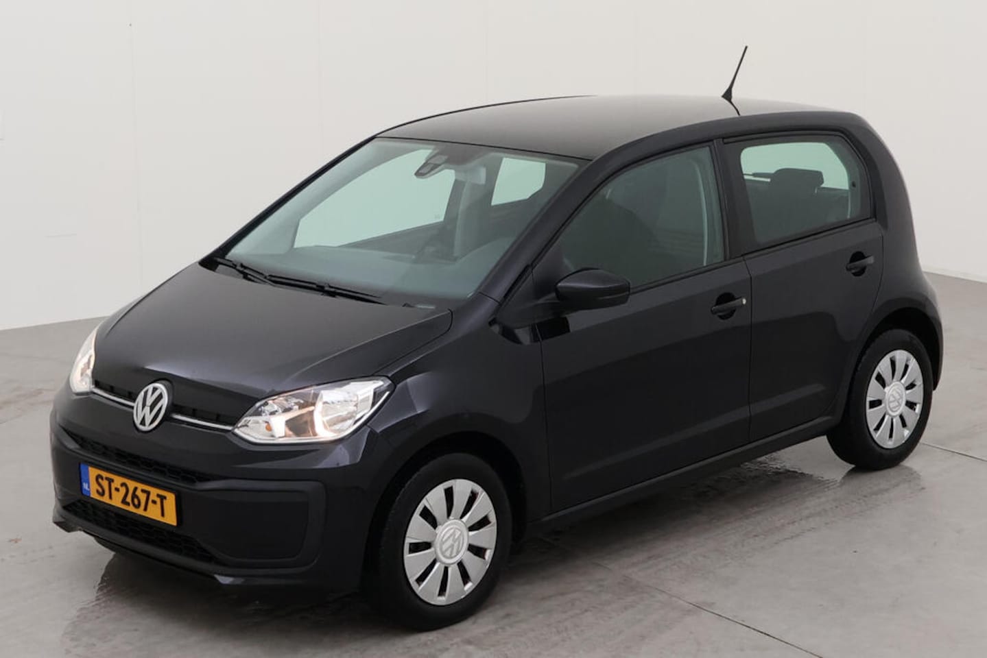 Volkswagen Up! - 1.0 MPI 60pk BMT move up! Airco Camera Cruise control PDC Lederenstuurwiel - AutoWereld.nl