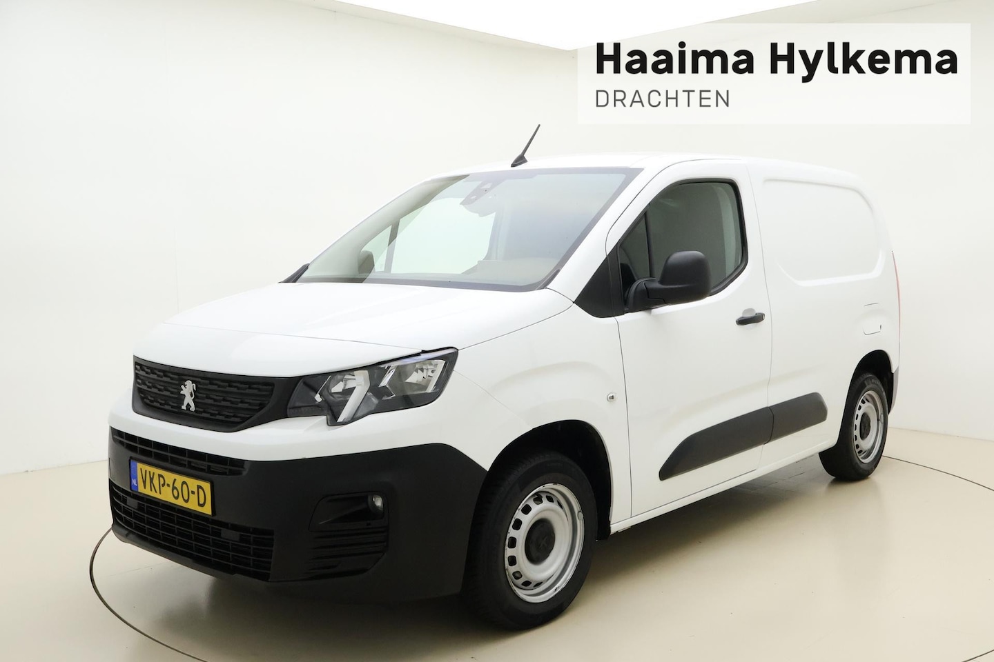 Peugeot Partner - 1.5 BlueHDI Premium | Airco | Navigatie | Cruise Control | Parkeersensoren achter - AutoWereld.nl