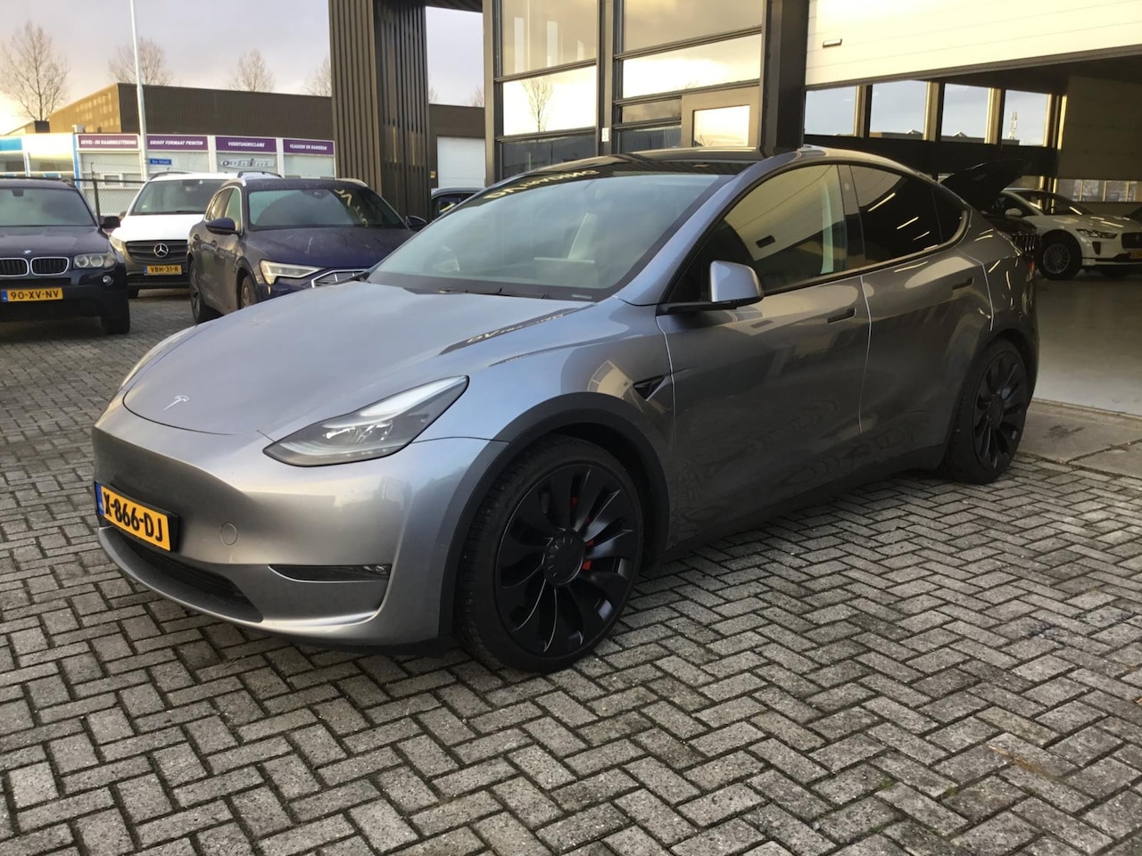 Tesla Model Y - Performance AWD 75 kWh - AutoWereld.nl