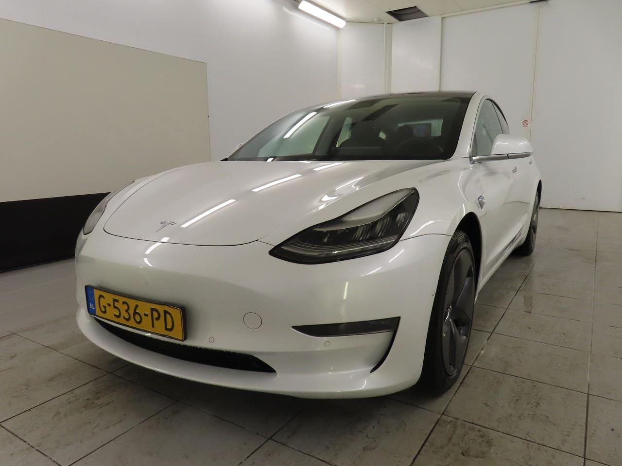 Tesla Model 3 - Long-Range AWD 351pk 75 kWh [ AUTOPILOT+620KM WLTP+PREMIUM AUDIO ] - AutoWereld.nl