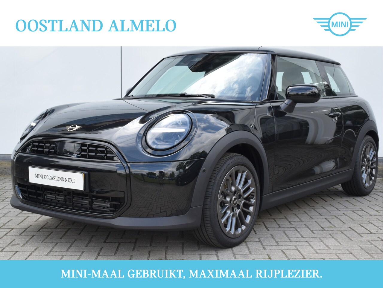 MINI Cooper - Hatchback C Essential Automaat / LED / Parking Assistant / Stoelverwarming - AutoWereld.nl