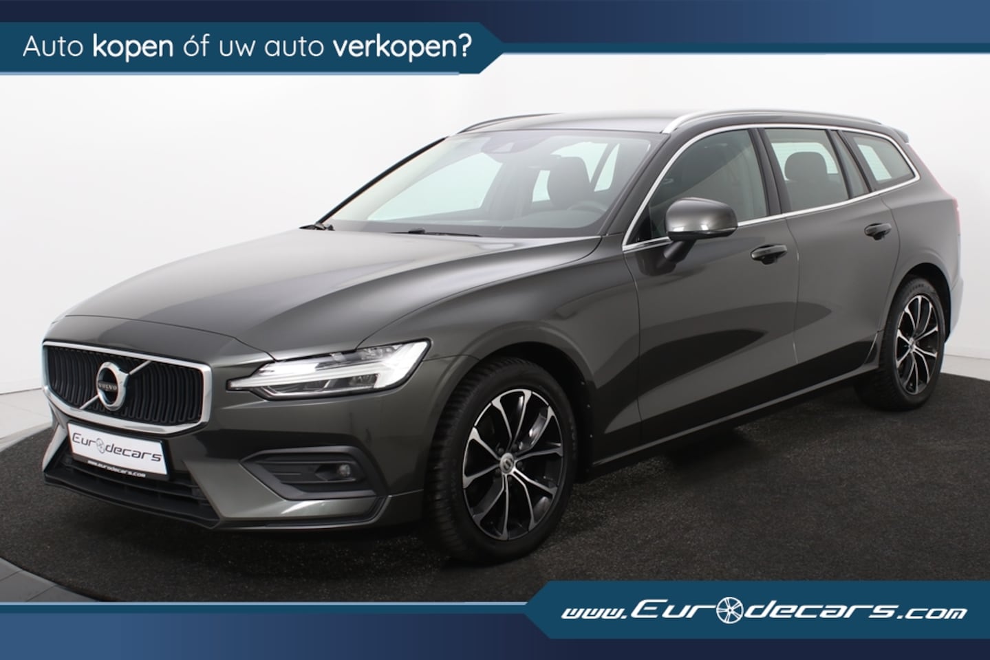 Volvo V60 - 2.0 D3 Momentum Pro*1ste Eigenaar*Navigatie*Parkassist*Leer*Stoelverwarming - AutoWereld.nl