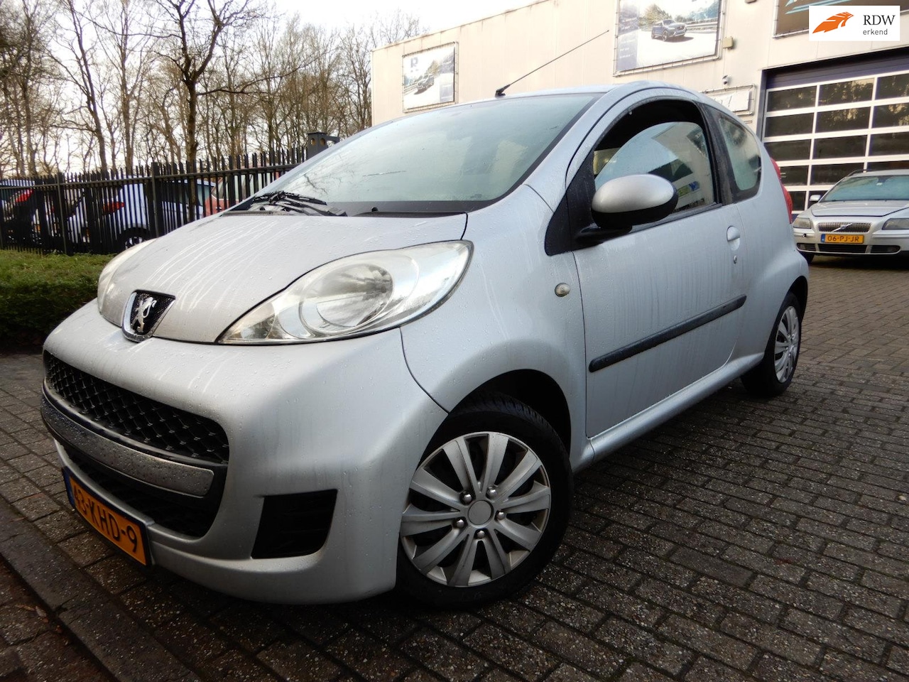 Peugeot 107 - 1.0-12V Sublime 1.0-12V Sublime - AutoWereld.nl