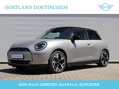 MINI Mini-Electric - Hatchback Cooper SE Classic Automaat / Panoramadak / Stoelverwarming / LED / Head-Up / Par