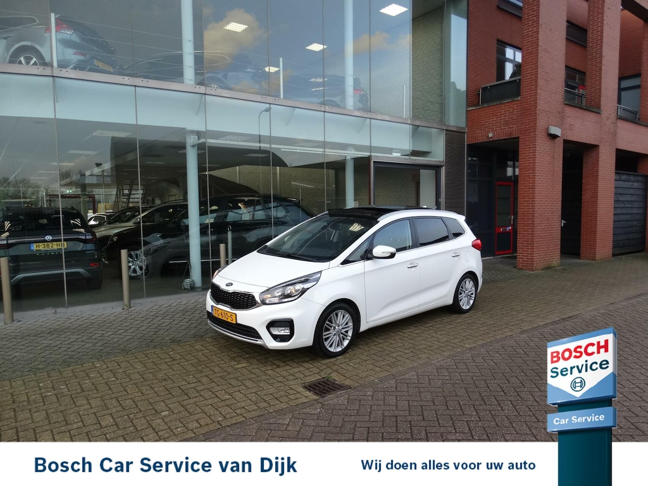 Kia Carens - 1.6 GDi ExecutiveLine 7 Zits/Leder/Panorama/ - AutoWereld.nl