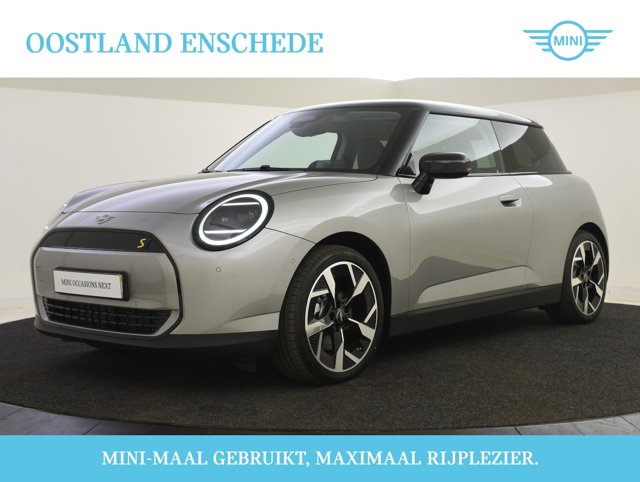 MINI Mini-Electric - Hatchback Cooper SE Classic / Panoramadak / LED / Head-Up / Parking Assistant / Stoelverwa - AutoWereld.nl