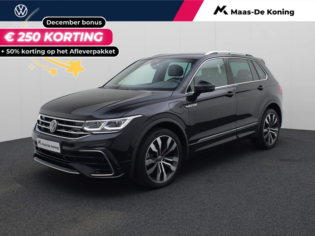 Volkswagen Tiguan - 1.4 TSIeHybrid 180kW/245PK R-Line DSG · Navigatie · Leder · Parkeersensoren + rondom zicht - AutoWereld.nl