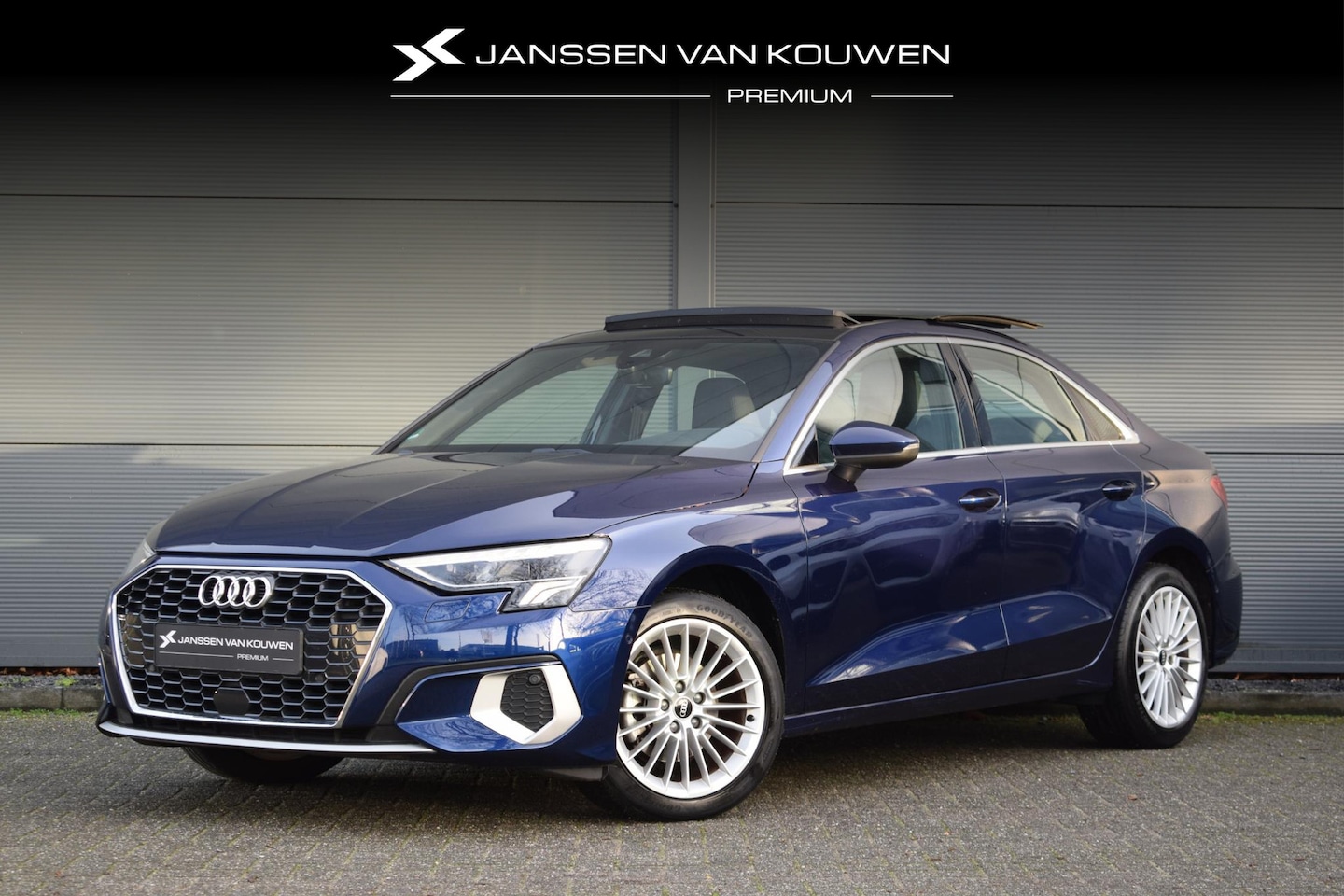 Audi A3 Limousine - 35 TFSI Advanced edition / Panoramadak / Virtual Cockpit / Leder / LED - AutoWereld.nl