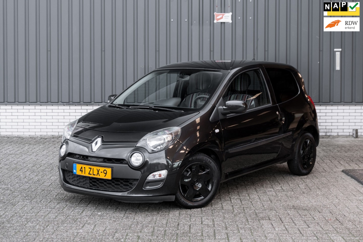 Renault Twingo - 1.2 16V Collection *Airco*Radio* - AutoWereld.nl