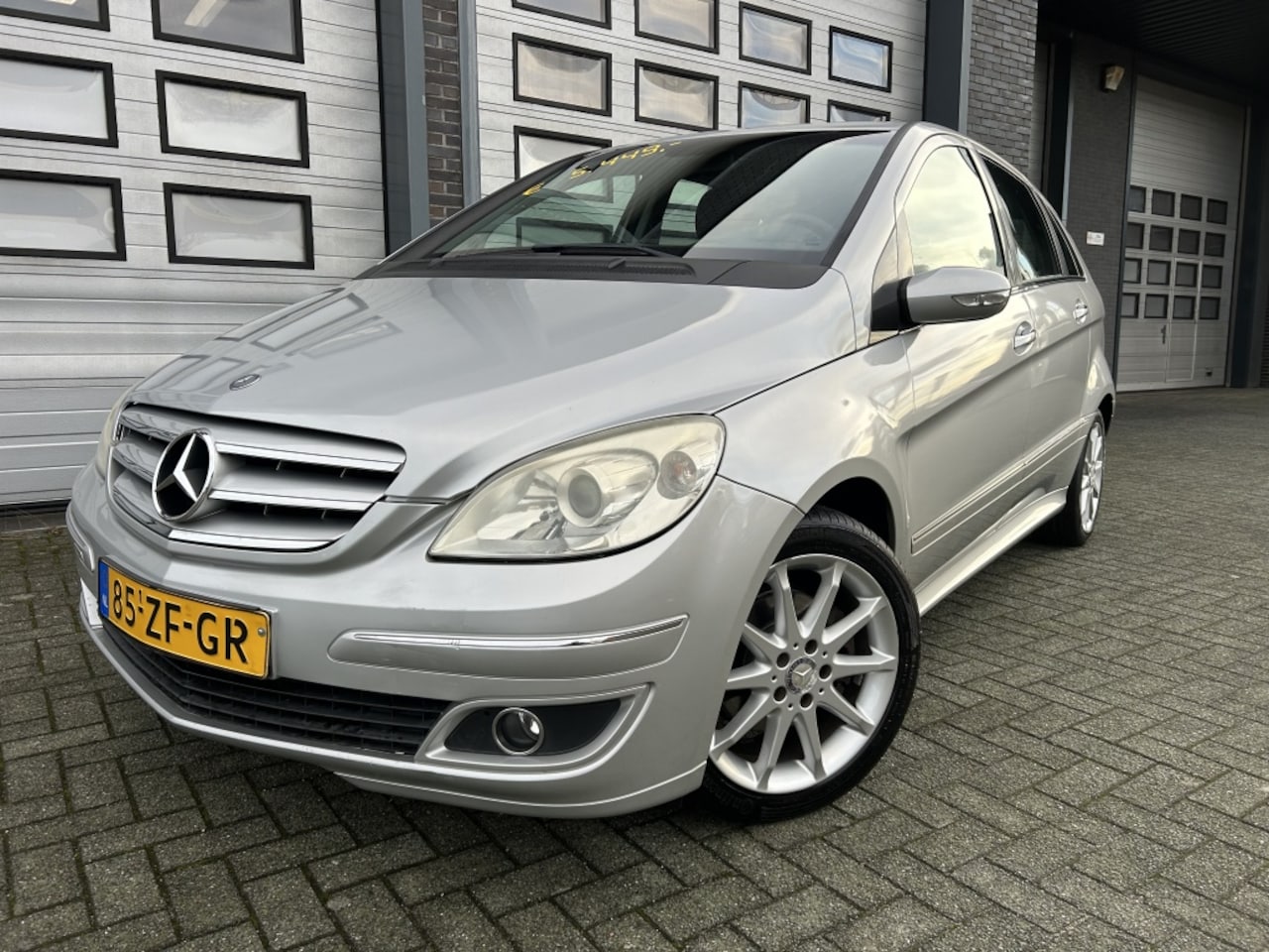 Mercedes-Benz B-klasse - B200 Sport Automaat! Nieuwstaat! 200 - AutoWereld.nl