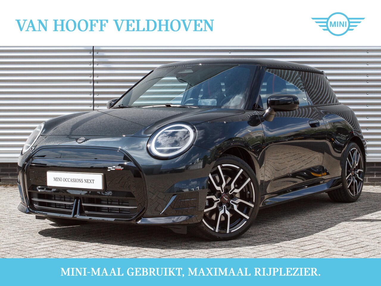 MINI John Cooper Works - Hatchback E JCW 40.7 kWh / Panoramadak / JCW Sportstoelen / Parking Assistant / Head-Up / - AutoWereld.nl