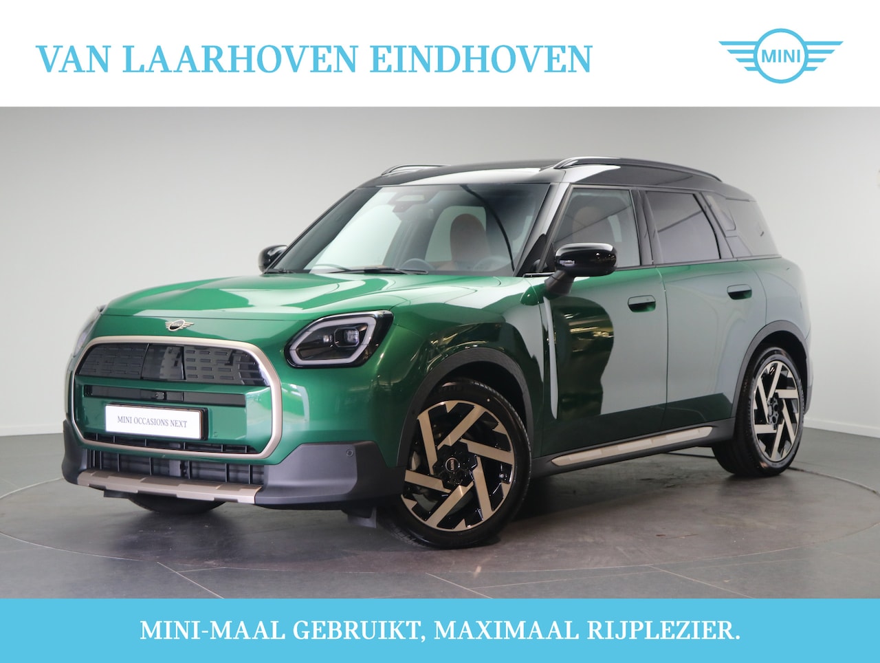 MINI Countryman - E Favoured 66.5 kWh / Panoramadak / Trekhaak / JCW Sportstoelen / Parking Assistant Plus / - AutoWereld.nl