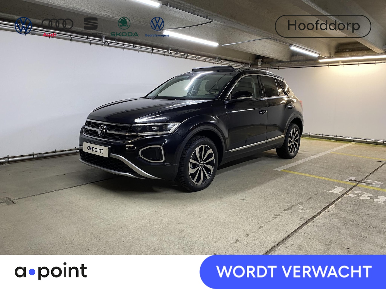 Volkswagen T-Roc - 1.5 TSI Style 150 pk Automaat (DSG) | Navigatie | Panoramadak | Parkeersensoren (Park assi - AutoWereld.nl