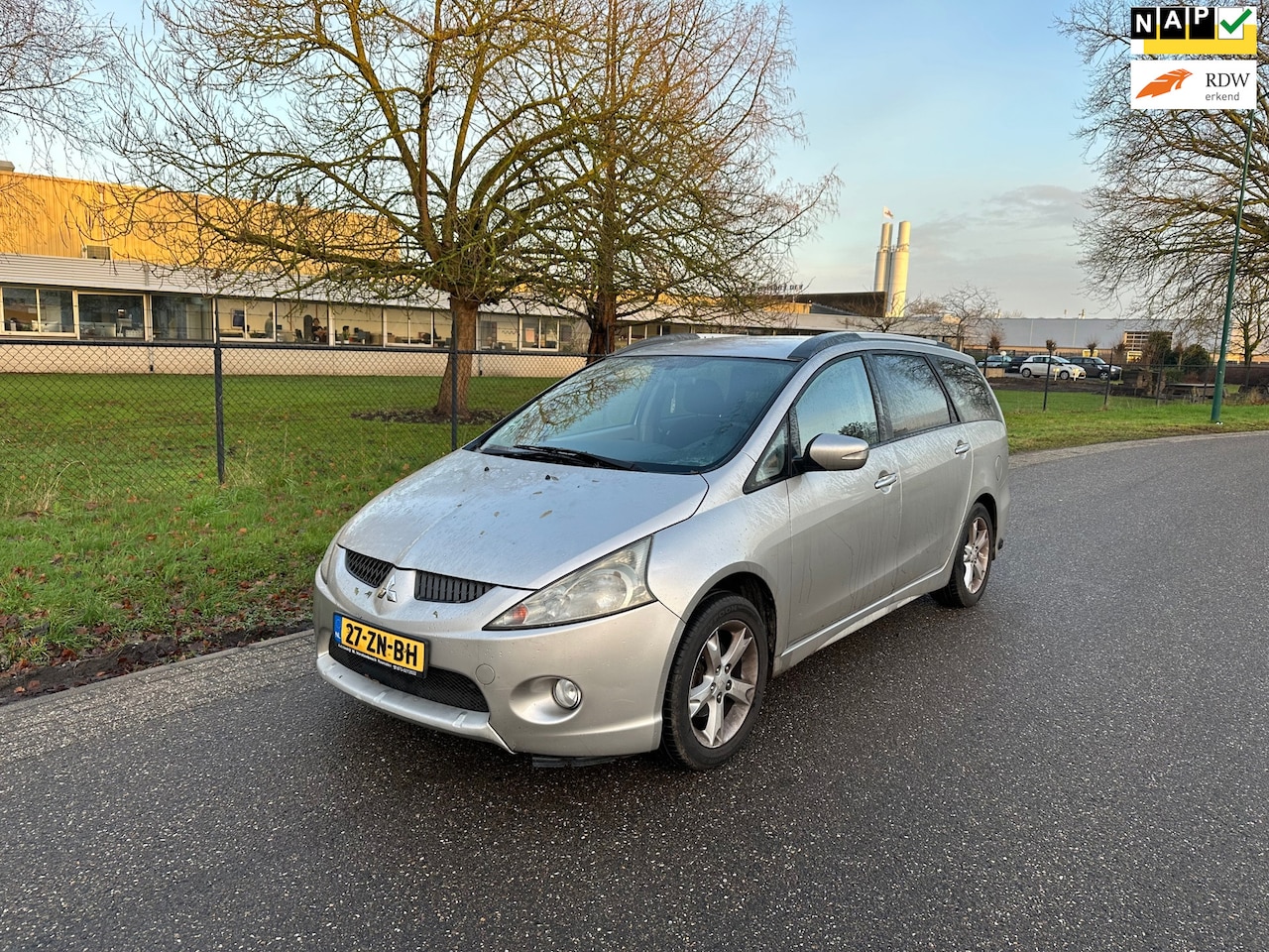 Mitsubishi Grandis - 2.4-16V InSport LPG G3/KOPPAKKING KAPOT - AutoWereld.nl