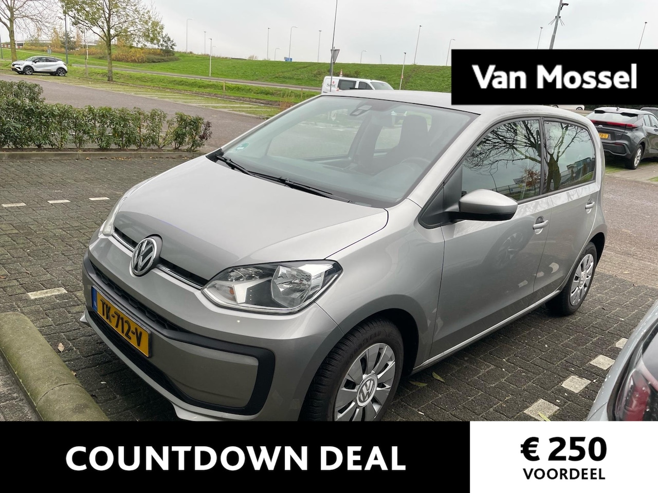 Volkswagen Up! - 1.0 BMT move up! | Maps & More | Bluetooth | Centrale vergrendeling | FM/DAB radio | - AutoWereld.nl