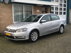 Volkswagen Passat - 2.0 TDI Comfortline BlueMotion Sedan